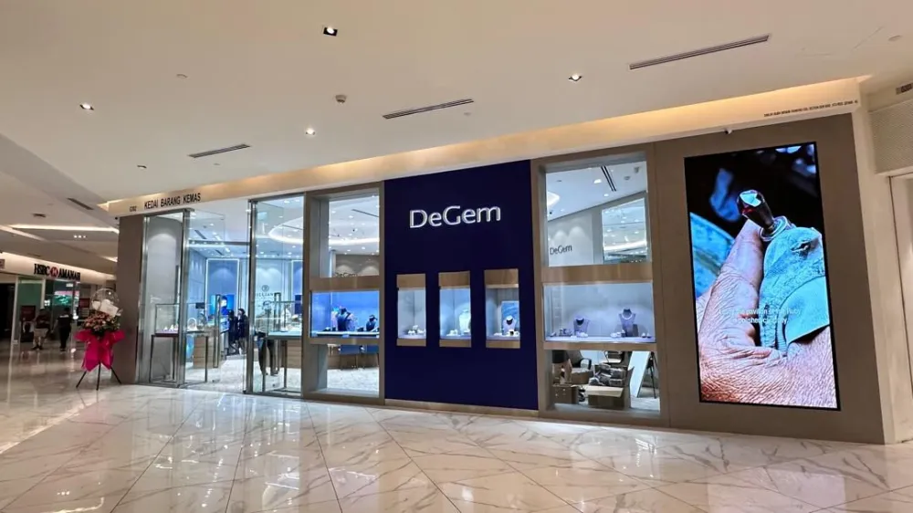 One Utama Boutique